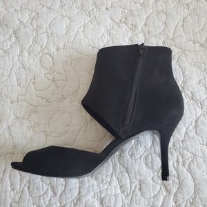 Nine West black heel booties